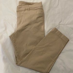 Old Navy Pixie Chino Ankle Length - Khaki